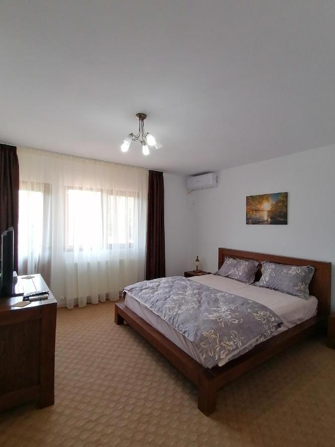 Casa Carp Calarasi Ξενοδοχείο Εξωτερικό φωτογραφία